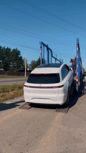 Вы слышите этот тихий гул? Это не приближающаяся гроза. Это — звук исполнения желаний. смотреть онлайн