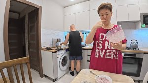 Мы целыми днями ЖРЁМ, никаких интересов и хобби! ШОК, Тестируем НОВУЮ духовку! Болталка и кофе Влог