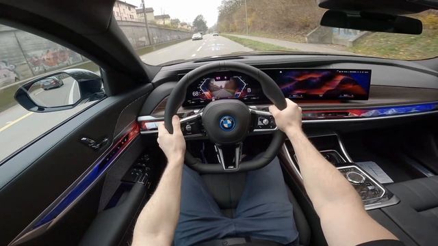 BMW i7 Electric 2023 POV Test Drive смотреть онлайн