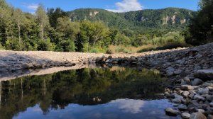 Места для палаток в Гуамке у горной реки