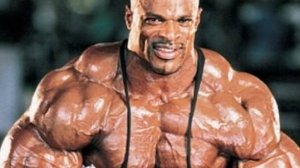 Ронни Колеман вернулся в спортзал после борьбы с сепсисом