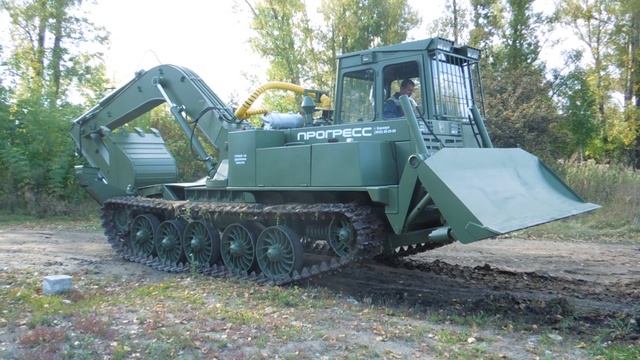 Трелевочный трактор МСН-10 с  экскаватором