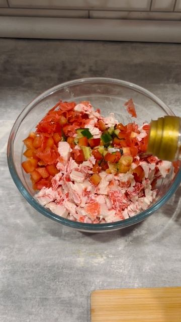 Простой, но очень вкусный салатик