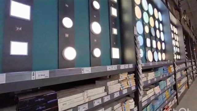 Лёша присматривает обои для дома/Жизнь в Крыму смотреть онлайн