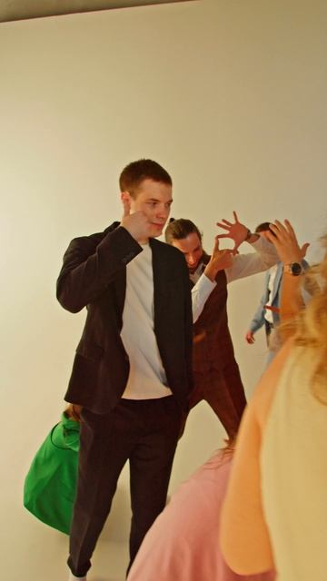 Школа коммуникаций и выступлений "Говори по-человечески" смотреть онлайн