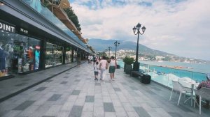 Набережная Ялты. Приморский пляж