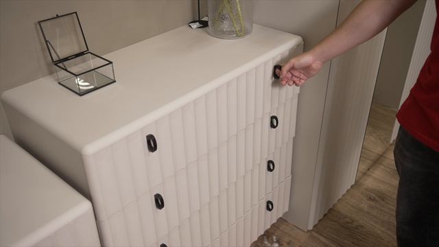 Комод Тиффани смотреть онлайн