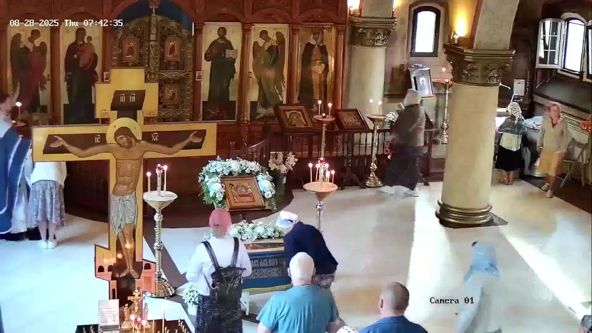 Божественная литургия. 28.08.025 в 8-00. смотреть онлайн