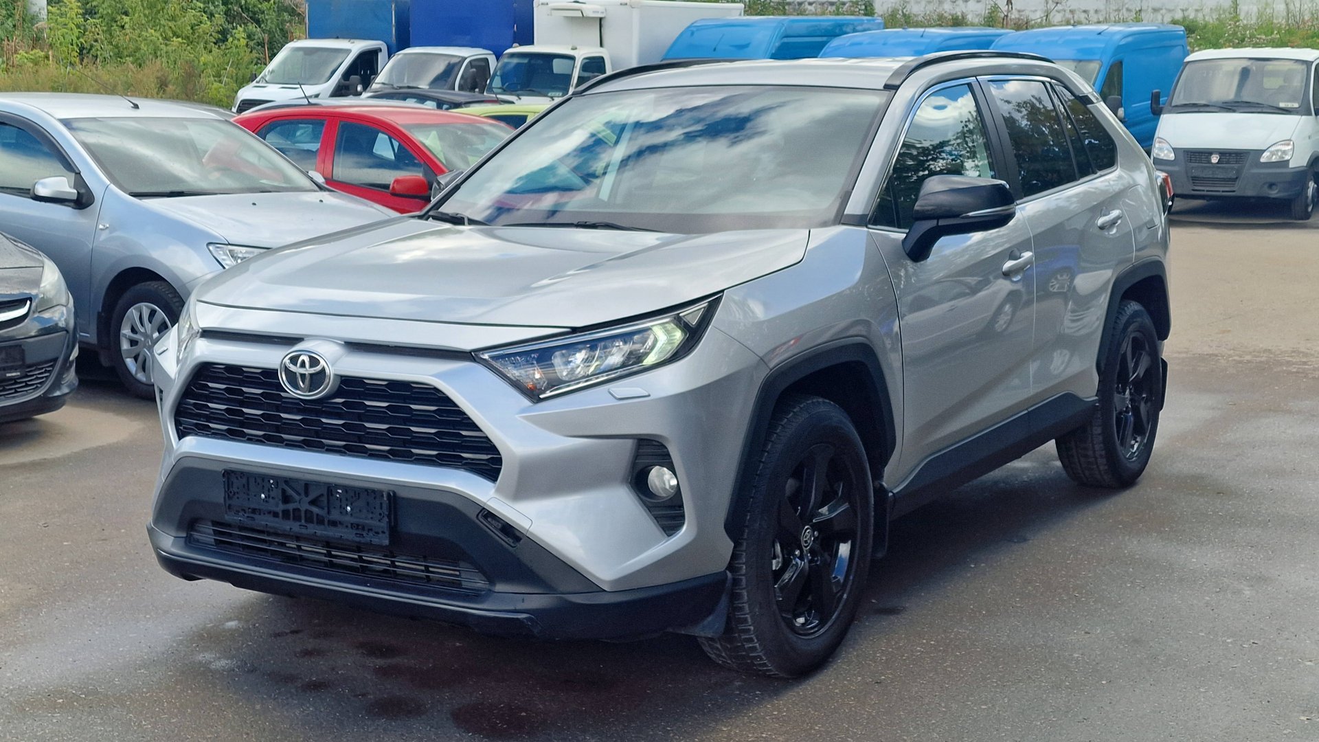 Toyota RAV4 (2021) смотреть онлайн