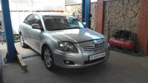 Замена сальника правого привода на Toyota Avensis 2,0 Тойота Авенсис 2007 года