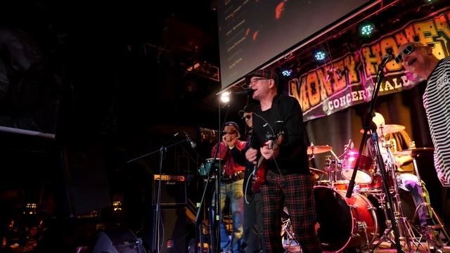 Сука, не лай. ВИА "Станок" смотреть онлайн