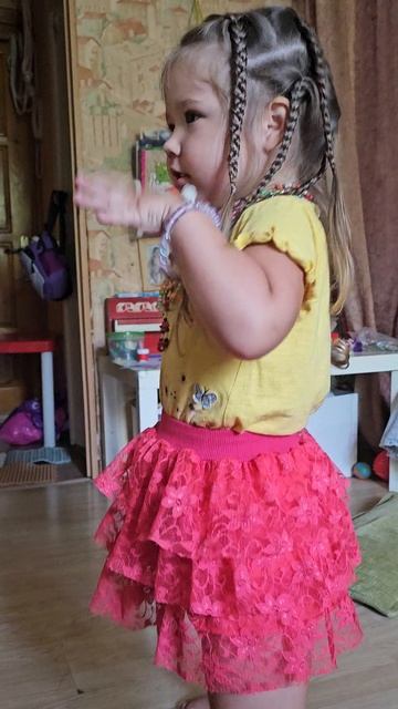 как танцует Маша