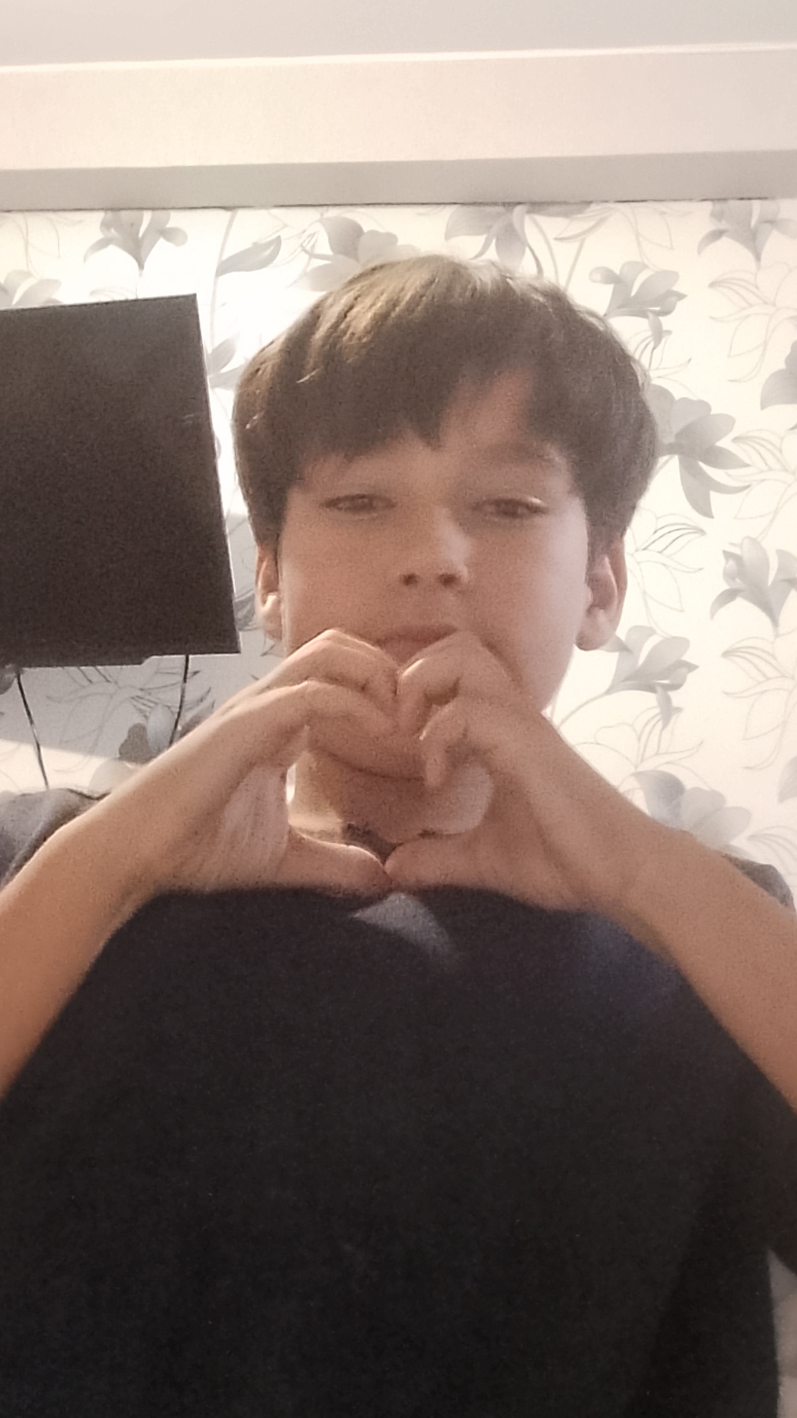 остаёца чучуть смотреть онлайн