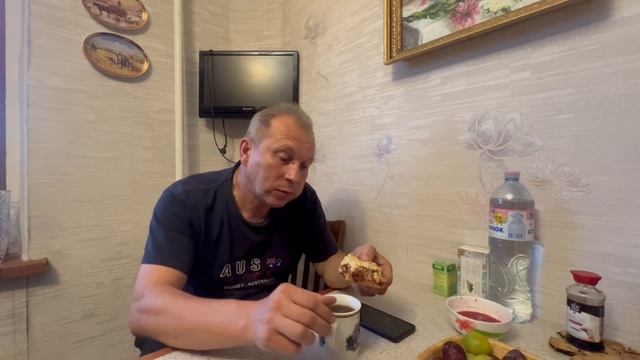 Готовлю Пирог и новый маникюр смотреть онлайн