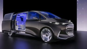 НОВЫЙ электрический минивэн Mercedes выглядит как космический корабль!