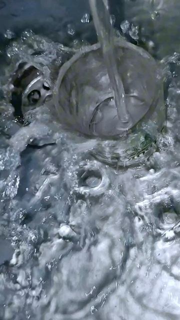 Неналиваемый стакан. Впервые такое увидел