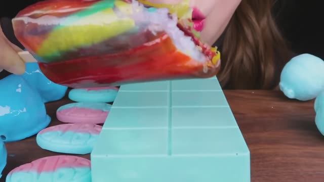 ASMR 1. голубого цвета. 2. Разноцветный смотреть онлайн