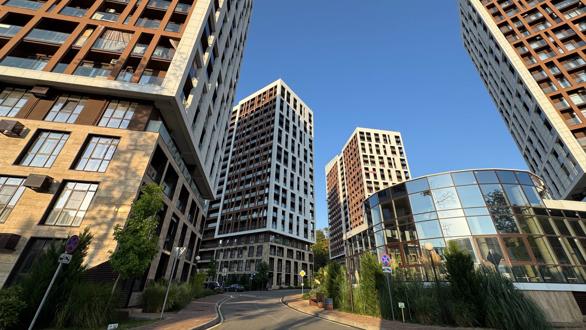 СРОЧНАЯ ПРОДАЖА! Лучшая цена в ЖК Аллея Парк. 37 м². Рмт. Вид на горы. 13 млн смотреть онлайн