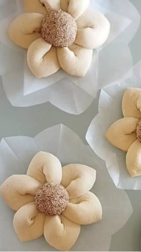 Оригинальный способ формовки булочек. смотреть онлайн