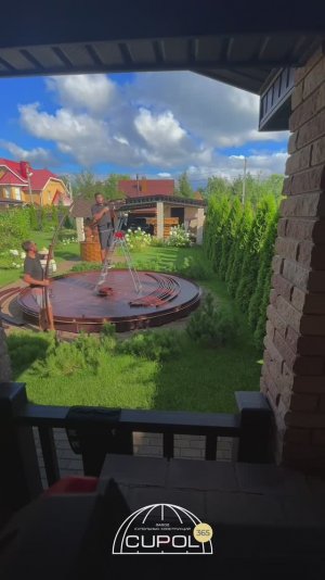 Как монтируется купол: показываем, как собрать беседку от и до