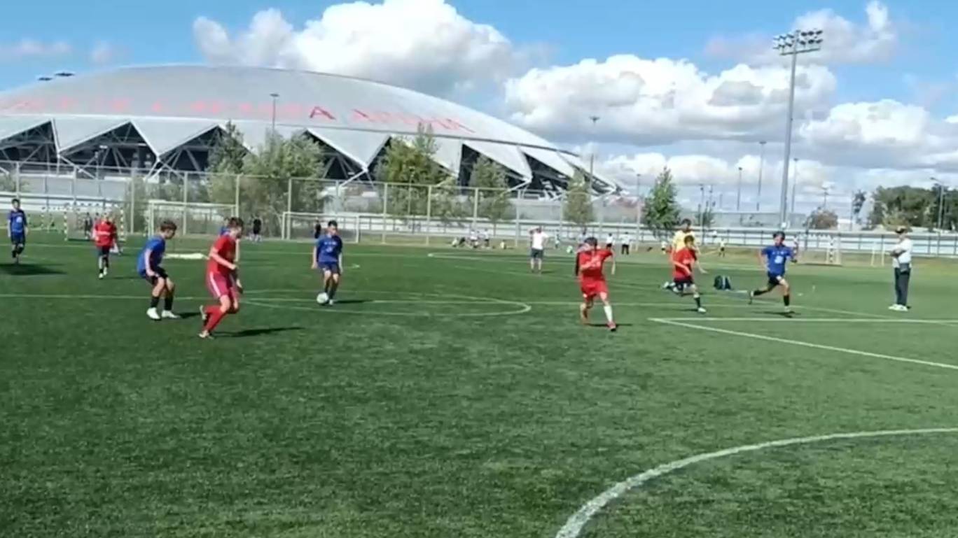 Портфели первоклашкам, футбольный турнир и женский форум. Хорошие новости Волжского района