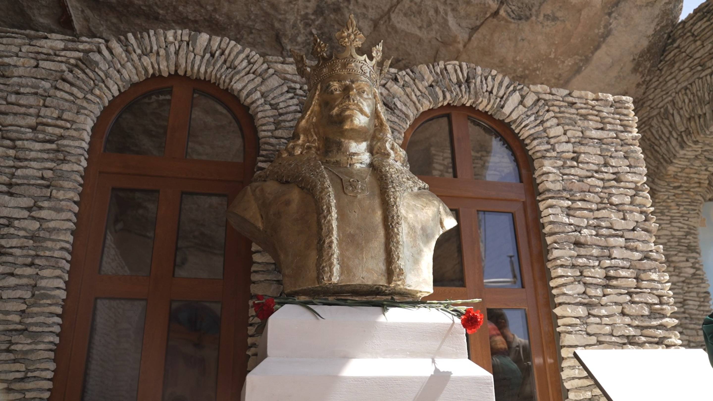 Репортаж "Открытие бюста молдавского князя Штефана III-его Великого", 27.08.25 смотреть онлайн