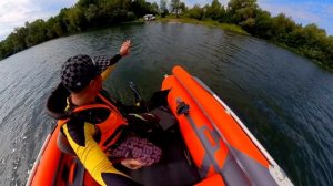 Самый слабый электромотор на лодке 420 см - сколько разгонит?