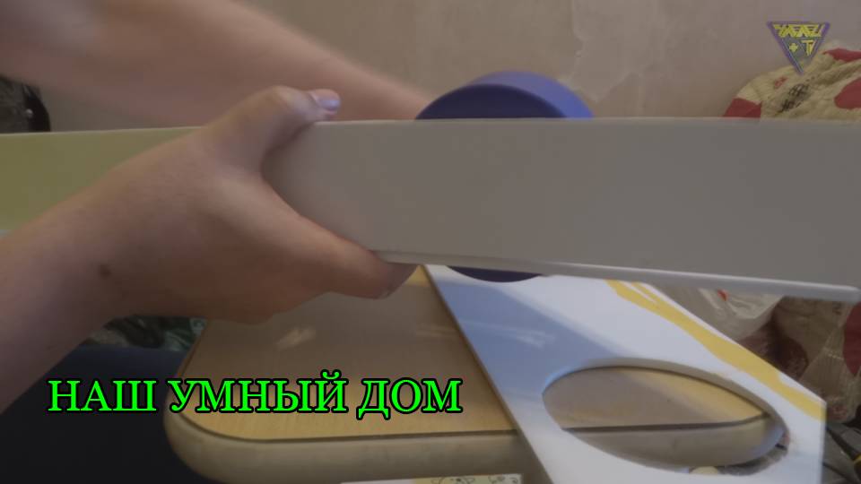 Самодельная полка для колонки с Алисой и других устройств. Часть 2. Сборка и монтаж полки.