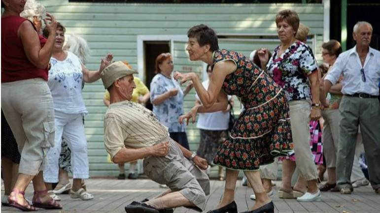 Потанцуй со мной. Ансамбль Мелекес. смотреть онлайн