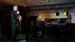 Les feuilles mortes Григорий Голицын