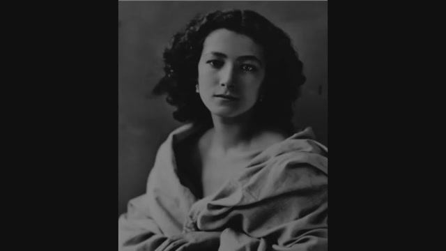 Комедия. 4. Сара Бернар.