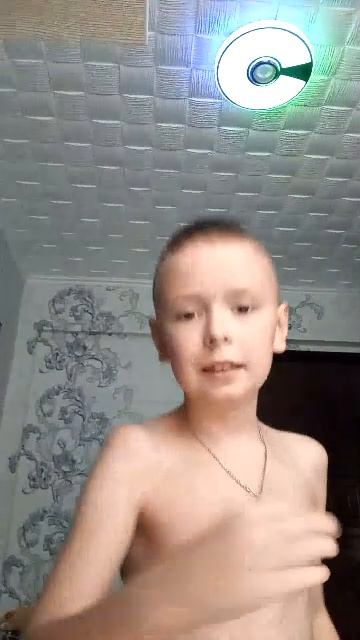 достаём Максима если поточнее бесим