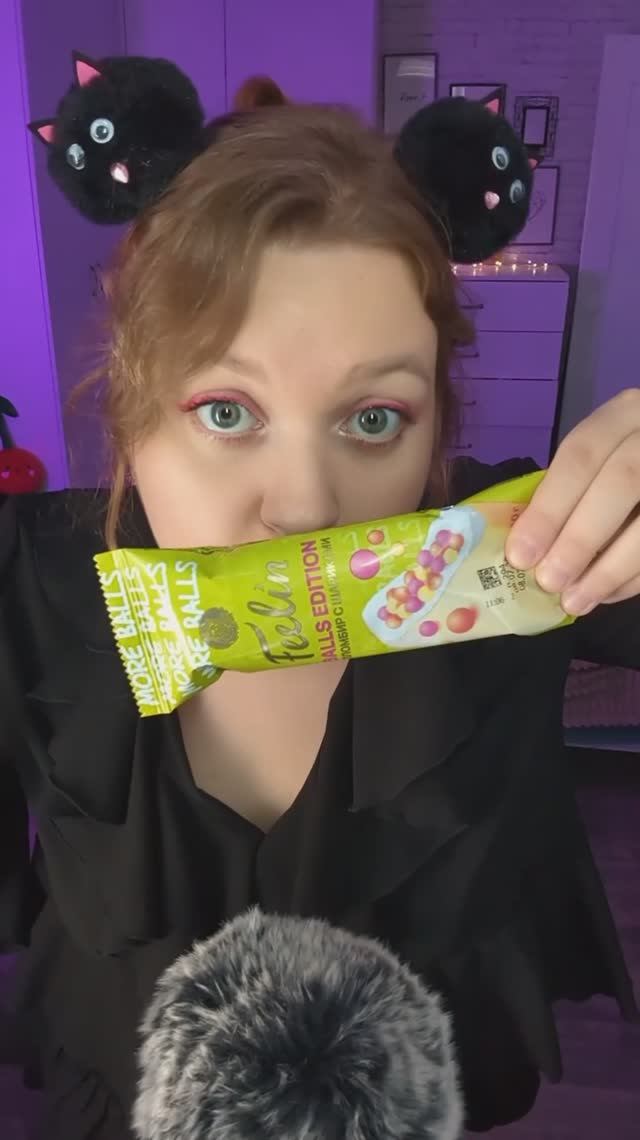 АСМР 🍨 Мороженое с шариками из КБ ( итинг + обзор) ASMR eating ice cream 🍦 #asmr #асмр #unpacking смотреть онлайн