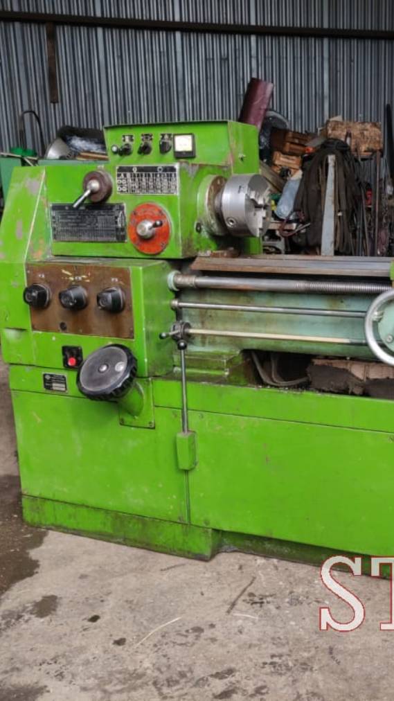 Универсальный токарный станок модели УТ16П смотреть онлайн