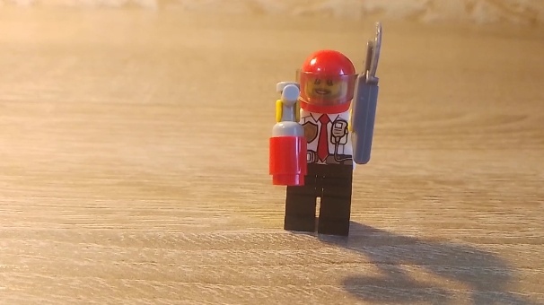 ЛЕГО САМОДЕЛКА МИНИФИГУРКА ПОЖАРНИК смотреть онлайн