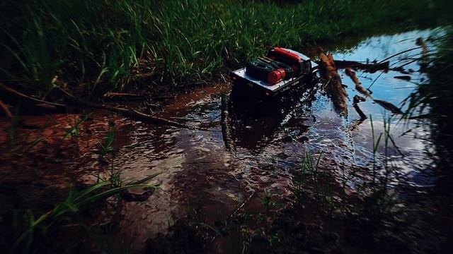 Адская водичка и грязь для тяжеловеса 6x6 Crossrc EMO XL смотреть онлайн