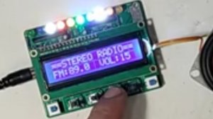 Приемник с индикацией 1602 из набора для пайки. Сборка платы.