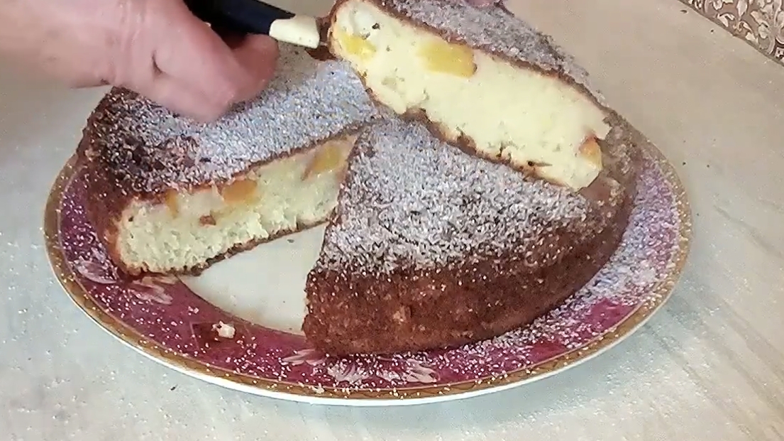 Пирог сметанник с нектаринами на скорую руку. смотреть онлайн