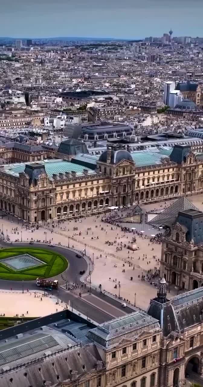 Лувр - это исторический дворец в Париже, который славится своим богатым культурным наследием. Рас... смотреть онлайн