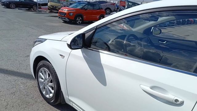 Hyundai Solaris 1.6 л Бензин АКПП (123 л.с.) 2017 смотреть онлайн