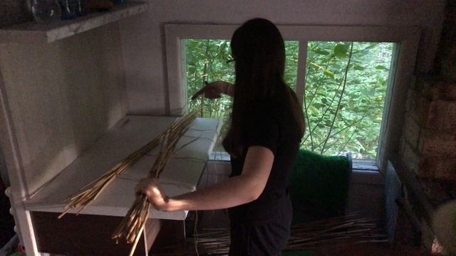 Декоративный забор из камыша идёт не по плану. Я снова расстроена смотреть онлайн