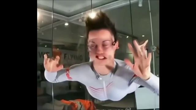 Полёт в Аэротрубе Аэропоток без шлема смотреть онлайн