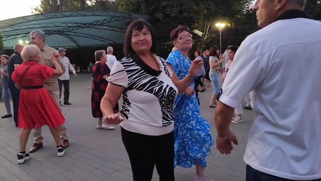 АХ, ОДЕССА! ТАНЦЫ В ПАРКЕ МАРКА ТВЕНА ОДЕССА #ОДЕССА - 1080 смотреть онлайн