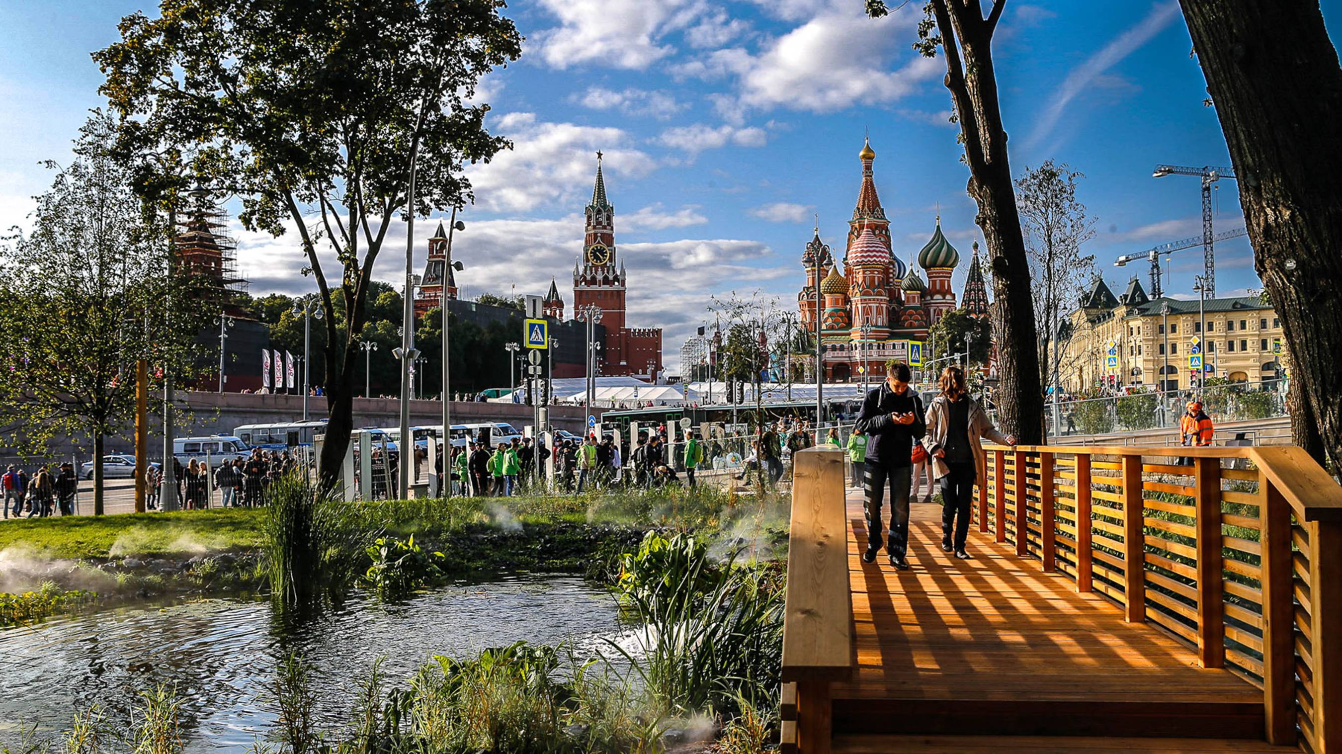 Прогулки по Москве{Парк Зарядье} смотреть онлайн