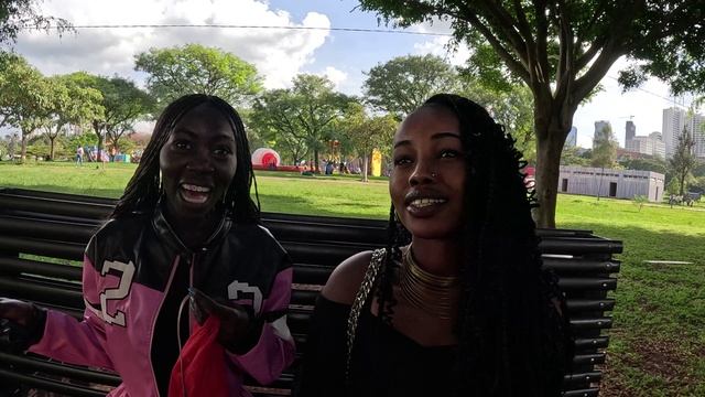 ИНТЕРВЪЮ ОТ АФРИКАНСКИХ ДЕВЧЁНОК МАРСИ и АНН В УХУРУ ПАРКЕ смотреть онлайн
