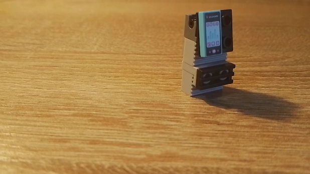 ЛЕГО САМОДЕЛКА ЗАРЯДКА ДЛЯ ТЕЛЕФОНА смотреть онлайн