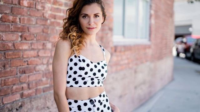 Элисон Стоунер ( Alyson Stoner )