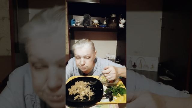 Мукбанг/плов типа 😉 смотреть онлайн