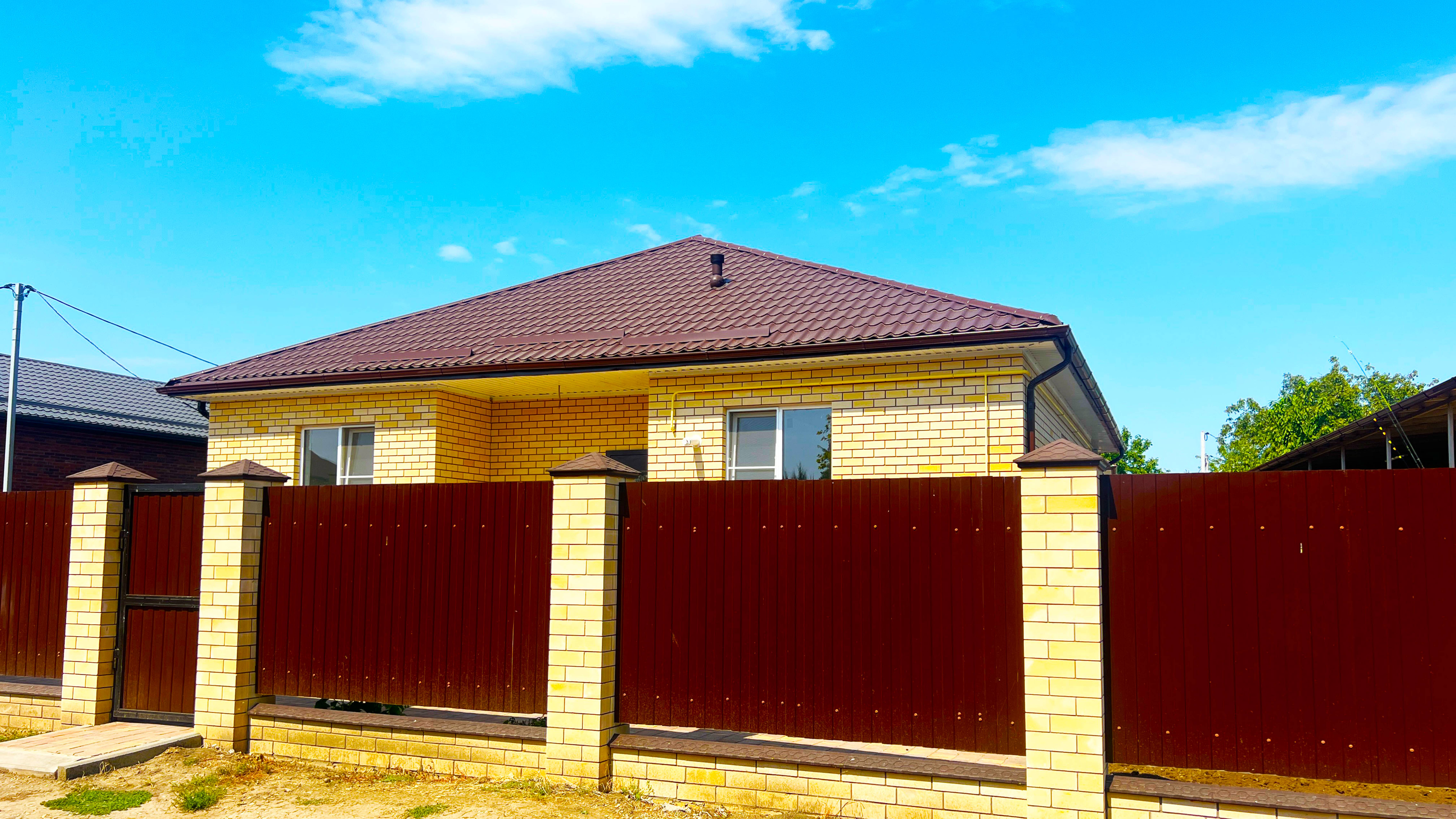 Современный дом у реки: комфорт и природа рядом! смотреть онлайн