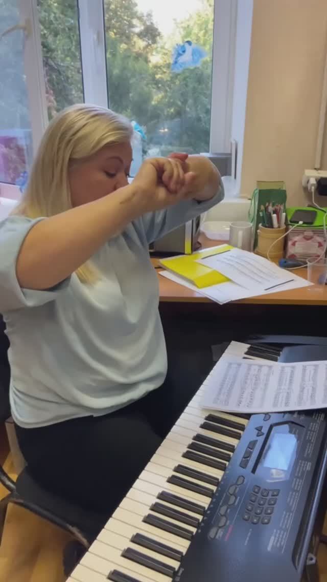 Проект «Вновь наступит Победа!» проходит при поддержке Президентского фонда культурных инициатив. смотреть онлайн